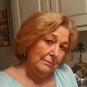 Meet your Posher, Candace